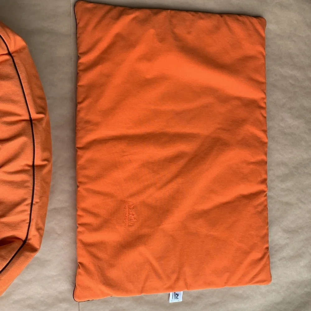 Hermes Paris Dog Bed
